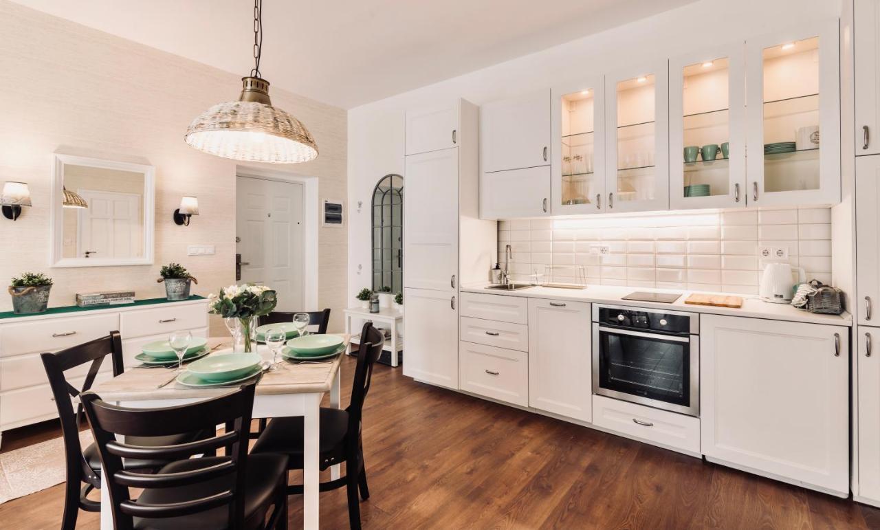 Monarchia Cottage Apartman Mosonmagyarovar Ngoại thất bức ảnh